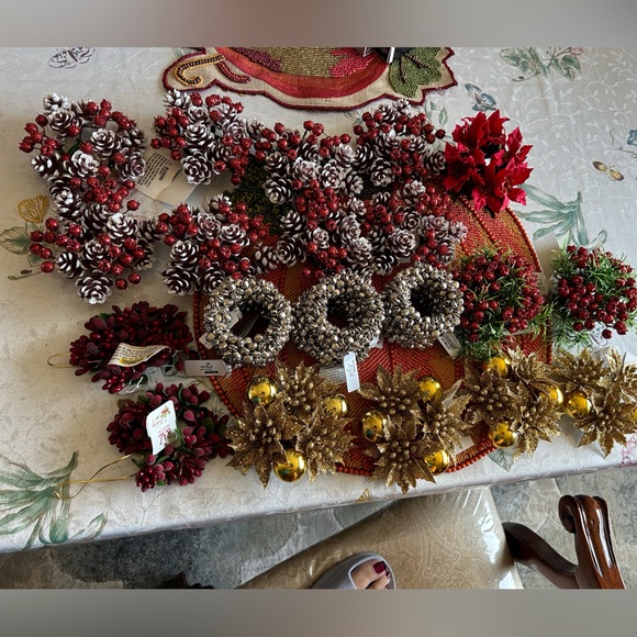 Assorted taper rings and Napkin rings - Picture 1 of 10